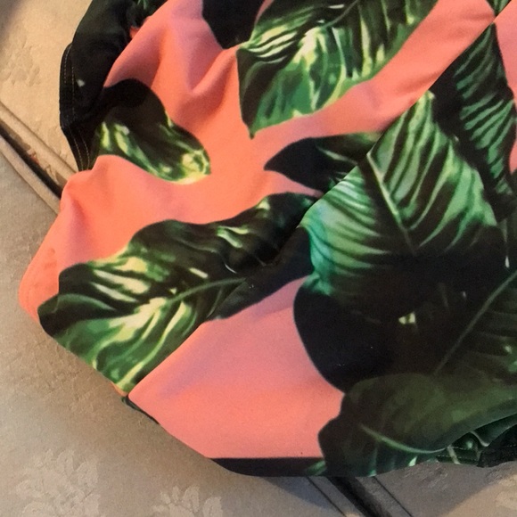 Albion palm print one piece swim suit small - Picture 7 of 8